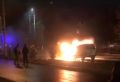 Ночью в Симферополе на дороге загорелся автомобиль