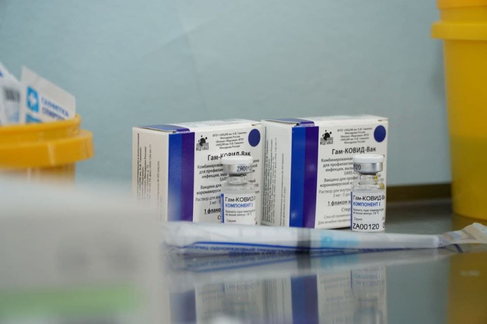 В Крыму осталось привить от коронавируса 700 тысяч человек для создания коллективного иммунитета
