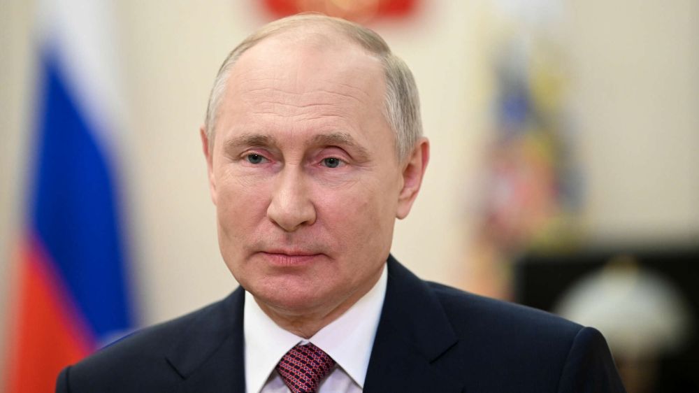 Путин объявил нерабочие дни из-за ситуации с коронавирусом