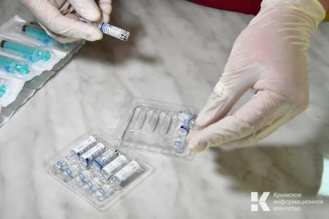 В Крыму осталось 150 тысяч доз вакцины от Covid-19