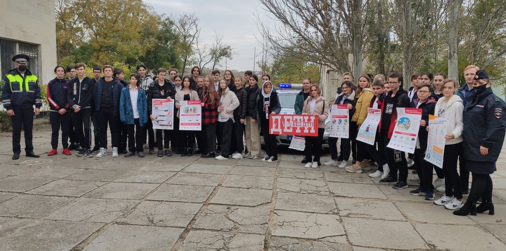 Госавтоинспекция Ленинского района призывает школьников воздержаться от управления транспортными средствами