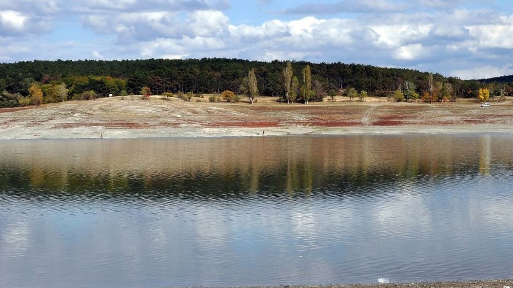 За октябрь в водохранилищах Крыма снизились запасы воды