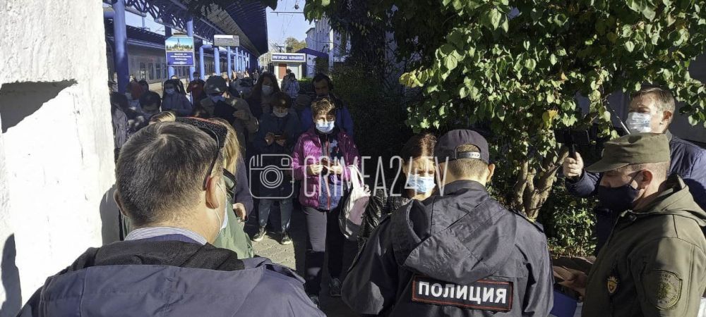 Через пункт пропуска на железнодорожном вокзале Севастополя не пропустили уже 7 человек