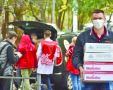 Крымские волонтёры передали врачам из «красной» зоны печенье, пироги и другие сладости