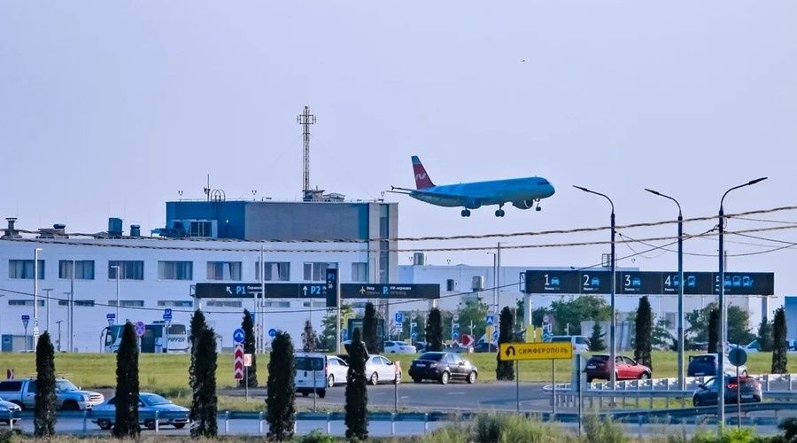 Самолет в аэропорту братск. Субсидированные авиабилеты для пенсионеров. Субсидирование авиаперевозок. Росавиация самара. Аэрофлот москва.