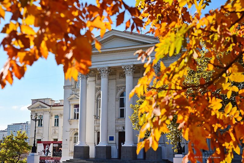 Здание Севастополь ночь Югансон