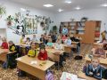 Сотрудники Госавтоинспекции Красногвардейского района приняли участие в школьных занятиях по правилам дорожного движения «Я заметный и яркий»