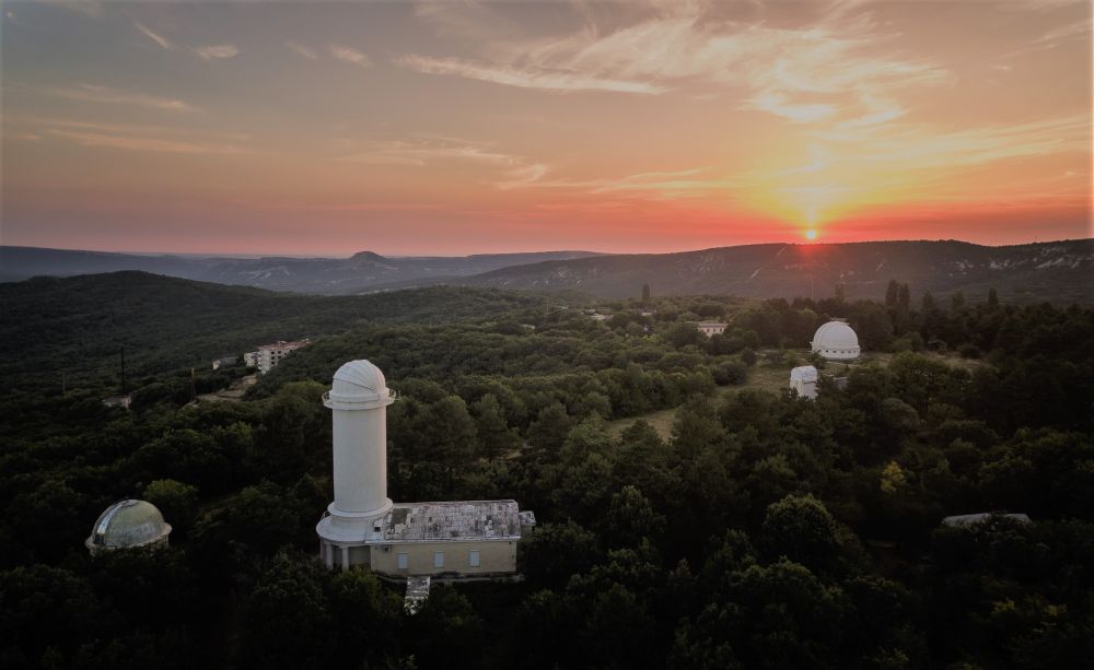 Крымской обсерватории мешает свет