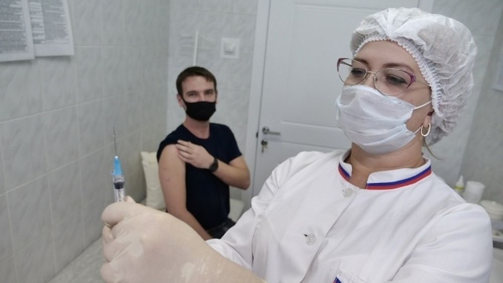 В Крыму за сутки выявили 775 новых случаев заболевания COVID-19