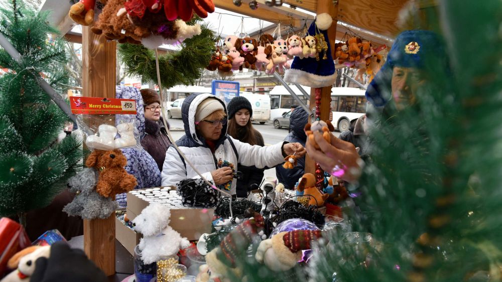 В ожидании Нового года: в Крыму откроются 169 праздничных ярмарок