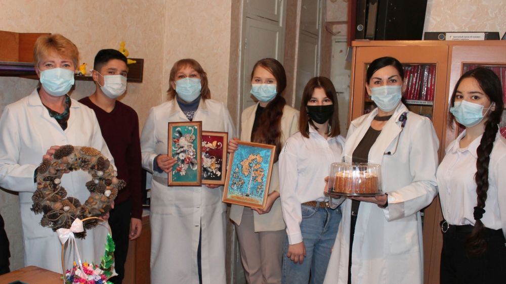 Джанкойский район присоединился к Всероссийской акции "Маленькие радости для врачей"