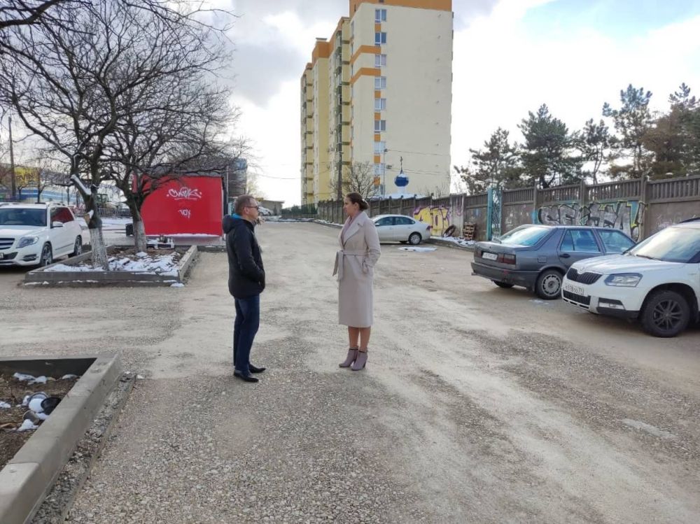 Возле Крымского онкодиспансера оборудуют парковку для пациентов
