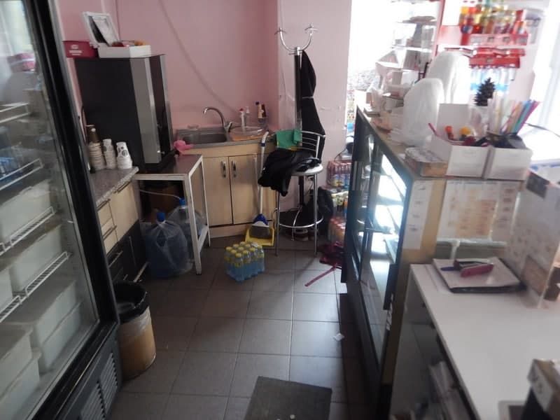Житель Керчи украл из кондитерского магазина более 900 тыс рублей