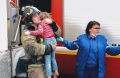 Замминистра МЧС вручил награды севастопольским пожарным