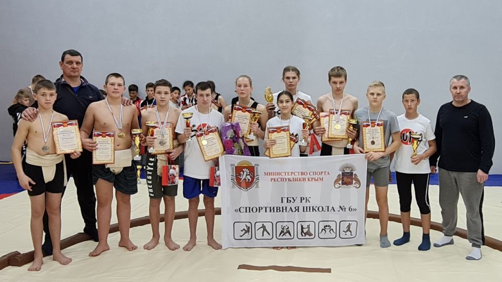 Спортсмены Ялтинской Федерации сумо завоевали награды