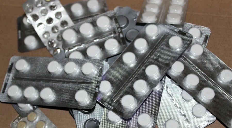 Депутаты призвали обязать аптеки продавать лекарства поштучно по требованию покупателя