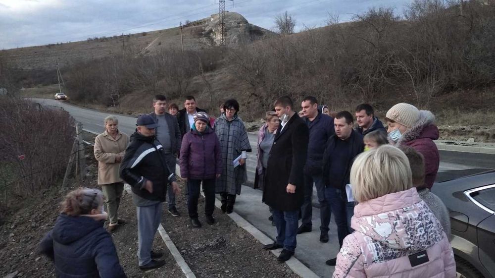 Николай Лукашенко проверил ход ремонтных работ дорог Симферопольского района