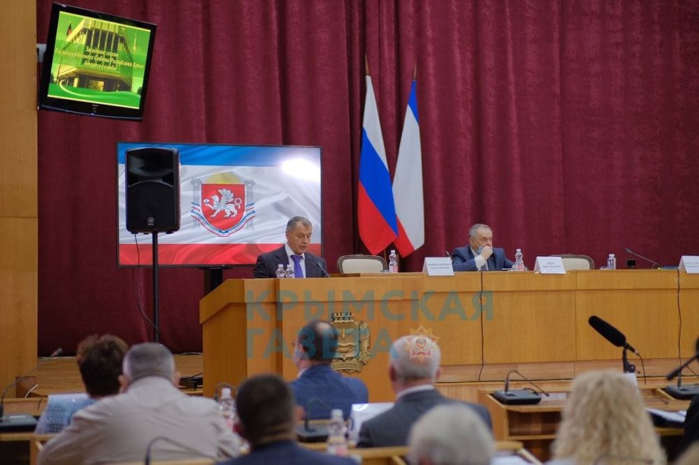 Крымский парламент завершил осеннюю сессию: какие решения приняли депутаты