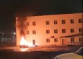 Возле тюрьмы в Симферополе горел автомобиль. ВИДЕО