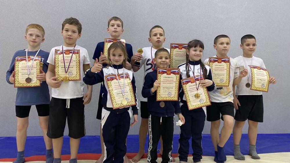 В селе Межводное Черноморского района прошел открытый турнир по сумо «Звезда Тарханкута»