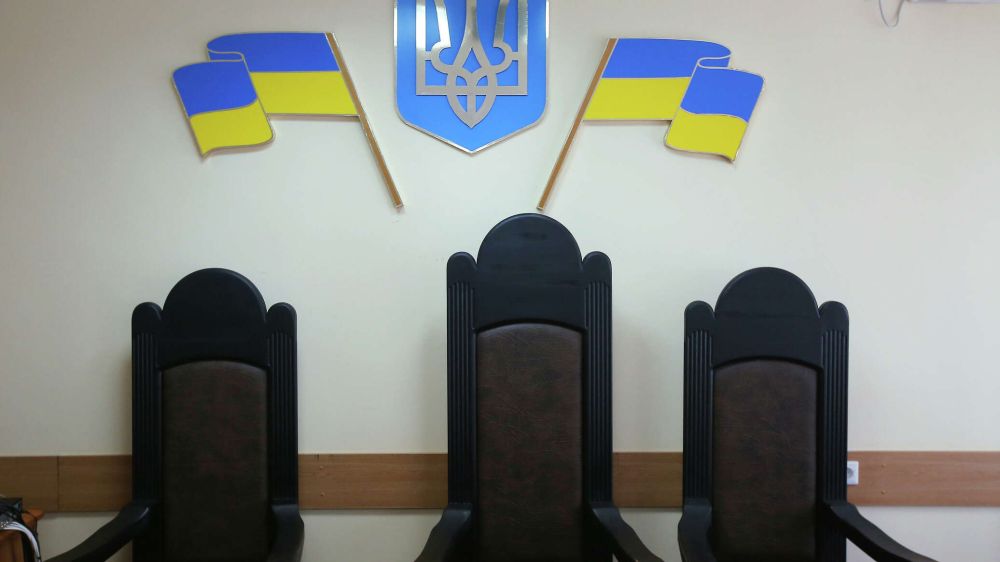 Украина направила в суд 180 уголовных дел против крымских силовиков