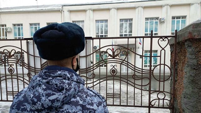 В ряде регионов Крыма отменены занятия из-за сообщений о минировании
