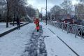 В Симферополе 164 дворника очищают улицы от снега