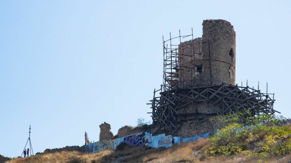 Крепость Чембало в Балаклаве закрыли из-за угрозы для туристов