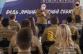 Михаил Развожаев поздравил севастопольских студентов и Татьян с праздником