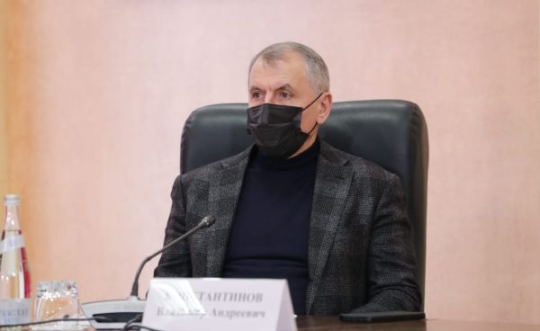 Владимир Константинов: Депутаты должны организовать эффективную коммуникацию с избирателями