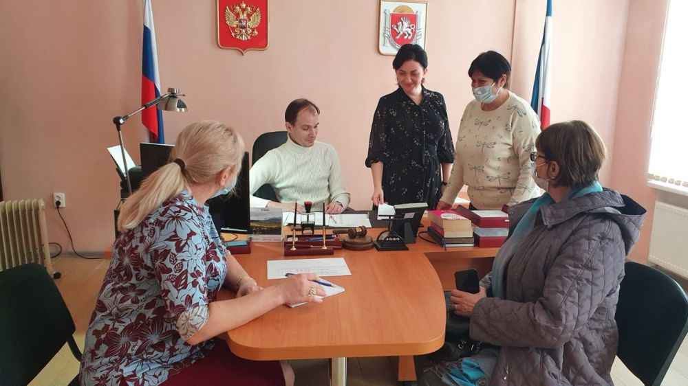 Руководством Минюста Крыма осуществлён рабочий визит в Раздольненский судебный район