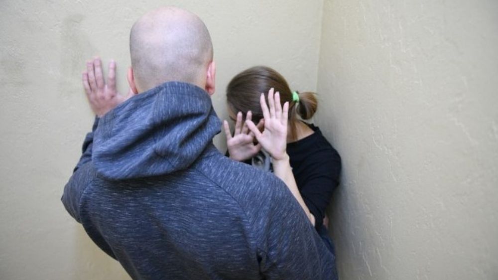 В Феодосии 17-летний парень изнасиловал 10-летнюю девочку с ДЦП