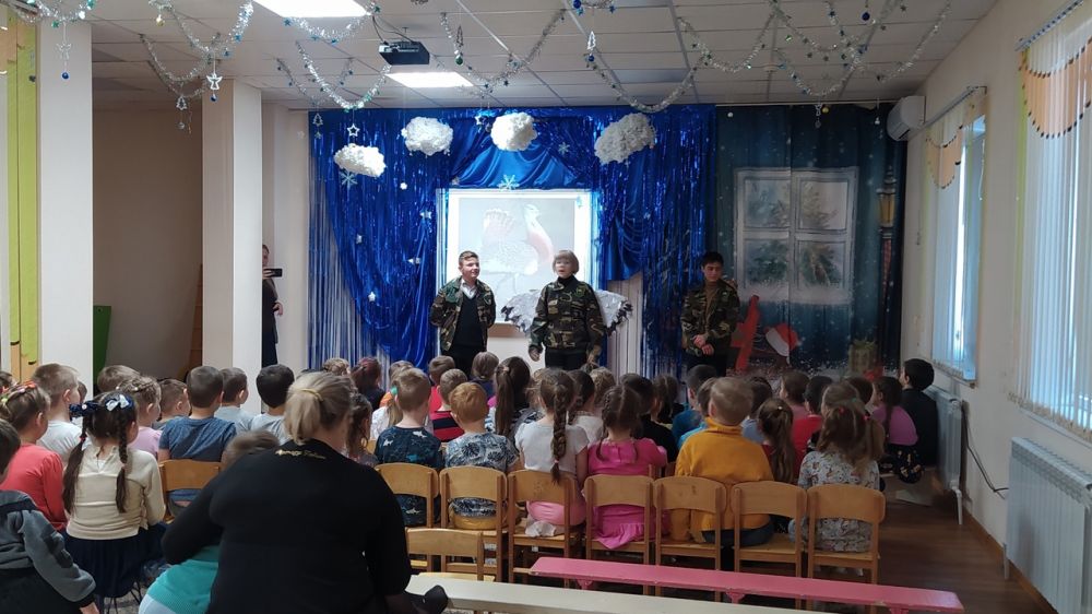 Представители Минприроды Крыма провели первое мероприятие в дошкольном лесничестве «Веснянка»