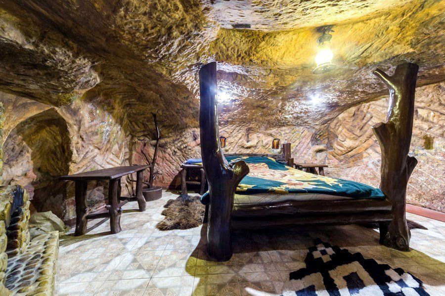 Пещера для заселения туристов в эко усадьбе Эски-Кермен в Бахчисарайском районе