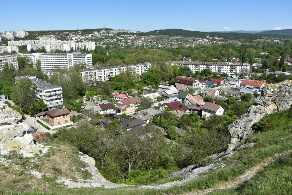 Погода в симферополе крыма на 10 дней. Петровские высоты Симферополь. Микрорайон Петровские высоты Симферополь. Петровские высоты Симферополь фото. Петровские высоты Симферополь новости 2022.