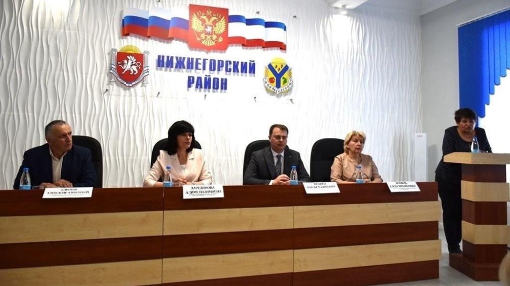 В Нижнегорском районе состоялось совещание о ходе проведения весенне-полевых работ 2022г.