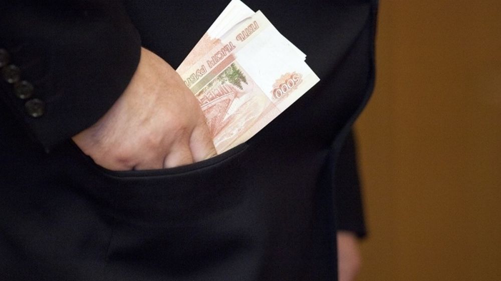 Правительство выделит более 7 млрд рублей на поддержку малоимущих семей