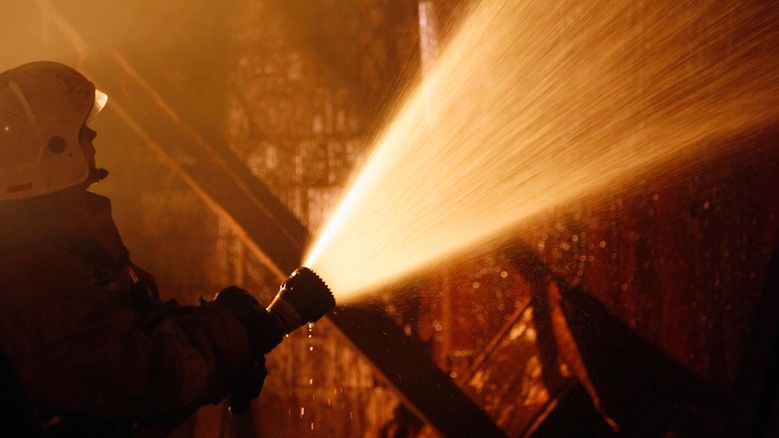 За минувшие сутки сотрудники ГКУ РК «Пожарная охрана Республики Крым» дважды привлекались к ликвидации пожаров в жилом секторе