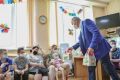 Владимир Константинов поздравил пациентов Республиканской детской клинической больницы с Днём защиты детей