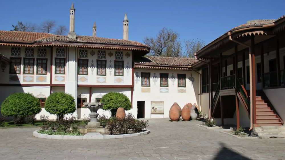 Реставрация Ханского дворца: четверть объектов завершены