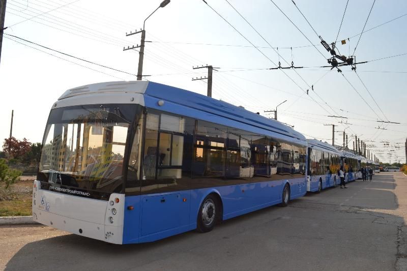 На лето в Севастополе увеличено количество общественного транспорта и время его работы