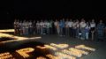 В память о событиях ВОВ на площади в Керчи выложили из свечей фото моряка-десантника