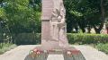 22 июня в День памяти и скорби возложили цветы к памятному знаку воинам-посельчанам, погибшим в годы Великой Отечественной войны 1941-1945 гг