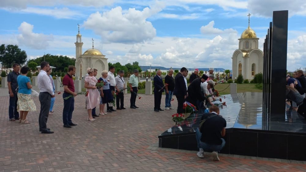 В мемориальном комплексе жертв депортации почтили память выселенных из Крыма армян, болгар, греков