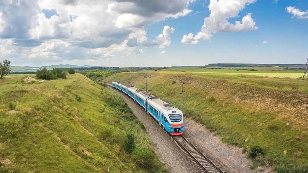 Поезд из Крыма в Херсон и Мелитополь: кто может ездить, какие правила действуют