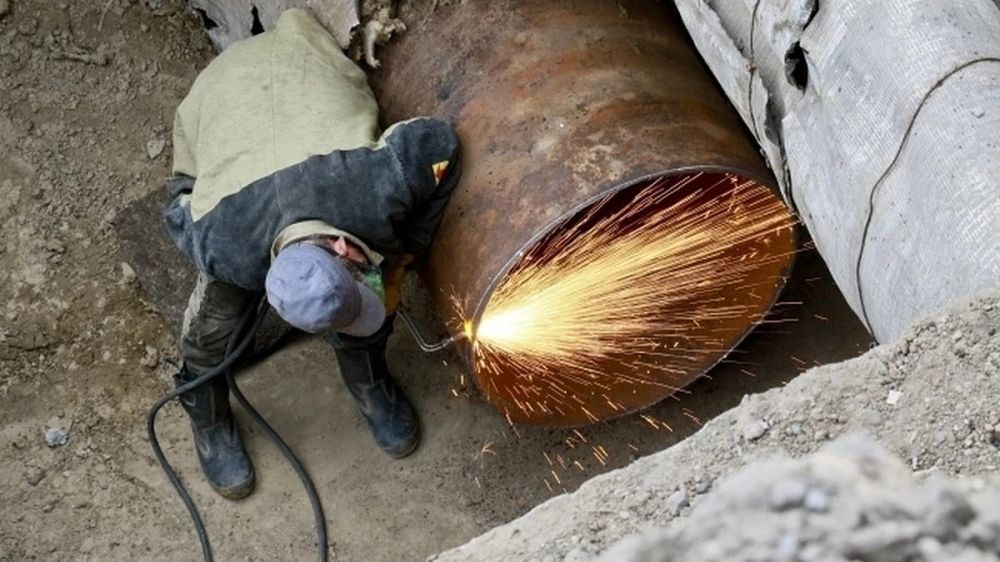На ремонт теплосетей в Симферополе потратят 136 миллионов рублей