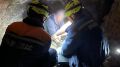 Сотрудники Белогорского аварийно-спасательного отряда ГКУ РК «КРЫМ-СПАС» эвакуировали пострадавшего мужчину из пещеры