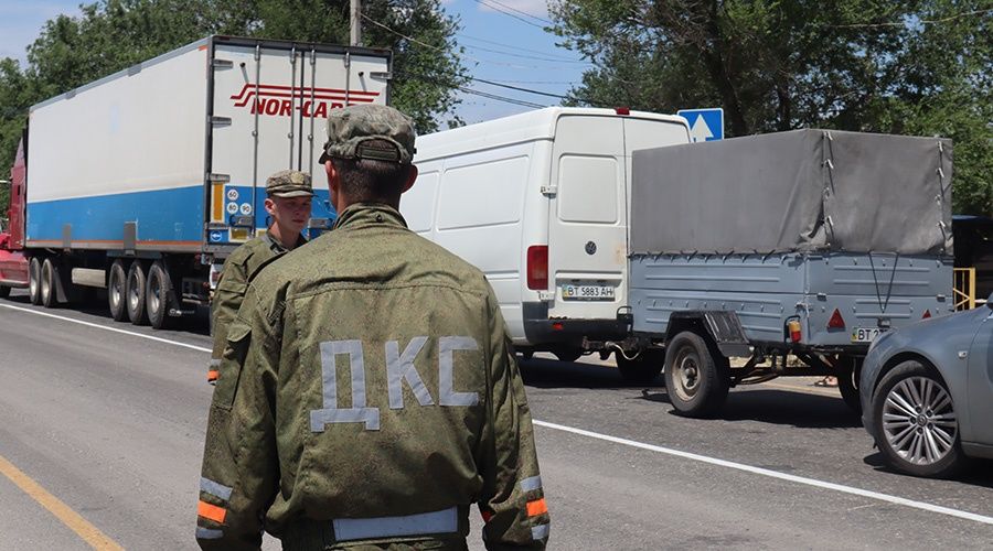 Таможня сократила время осмотра машин на границе в Крыму до семи минут