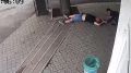 В Севастополе вор обокрал уснувшего на улице мужчину и пытался разблокировать его телефон