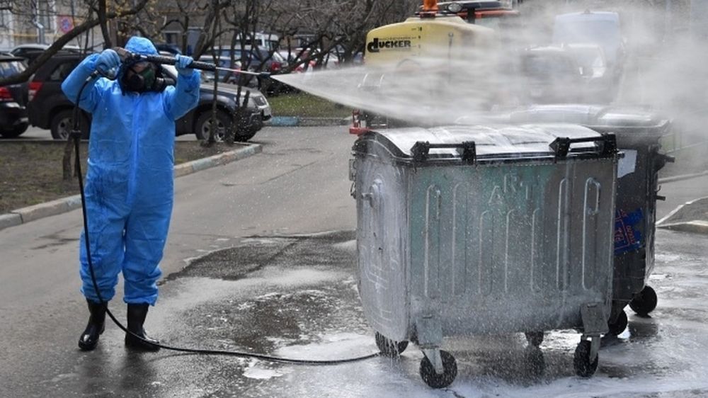 Судебные приставы взыщут с должников за вывоз мусора в Крыму 42 миллиона рублей